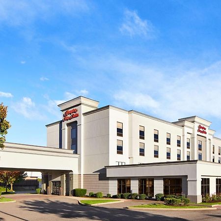 Hampton Inn & Suites Уэст-Хейвен Экстерьер фото