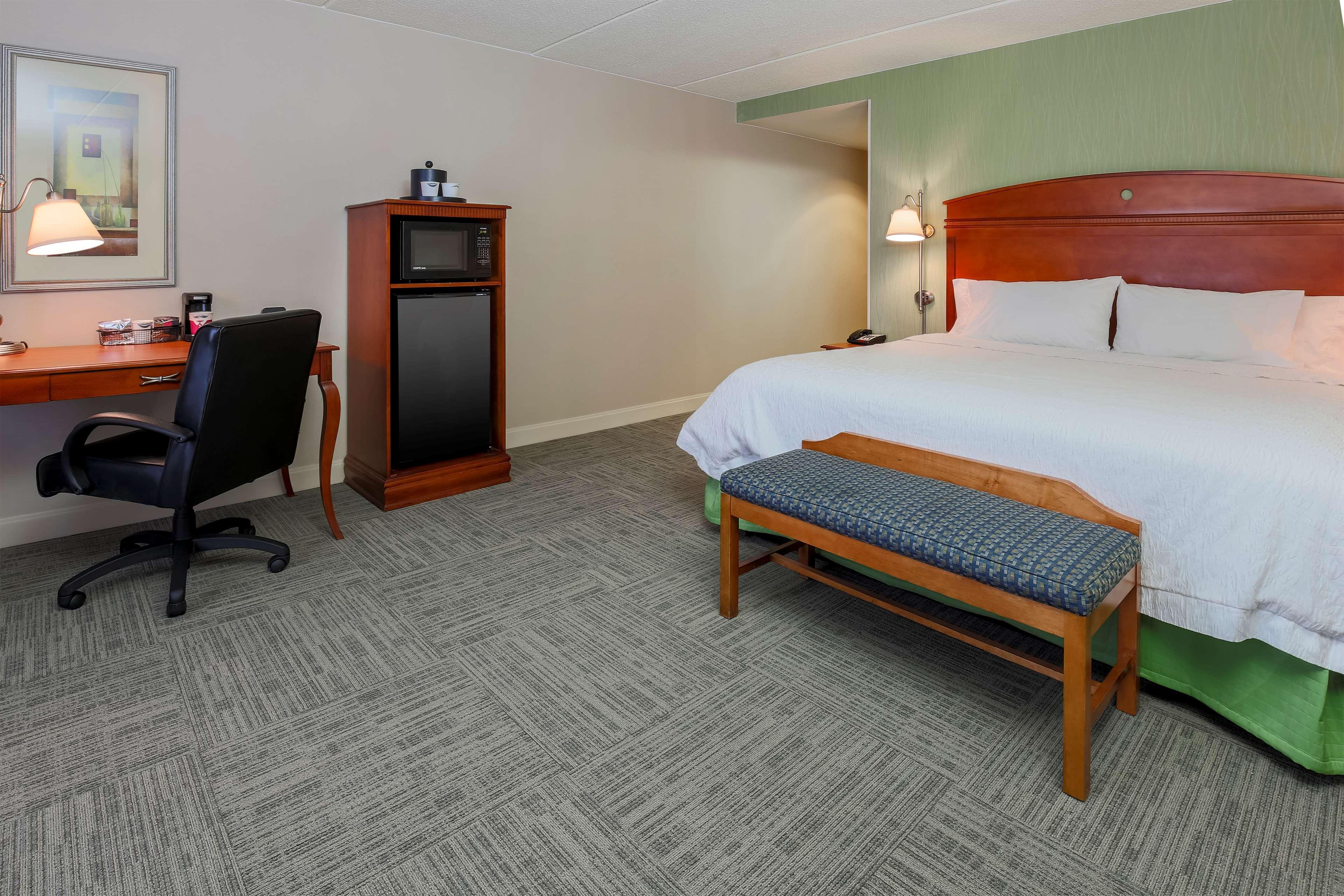 Hampton Inn & Suites Уэст-Хейвен Экстерьер фото